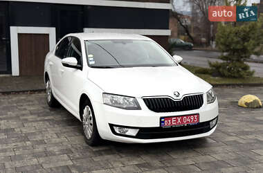 Лифтбек Skoda Octavia 2015 в Тячеве