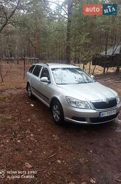 Універсал Skoda Octavia 2010 в Чернігові