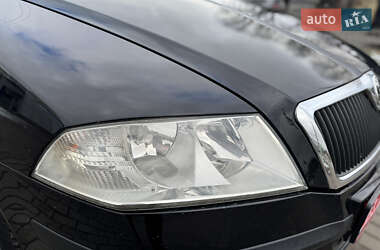 Ліфтбек Skoda Octavia 2008 в Рівному