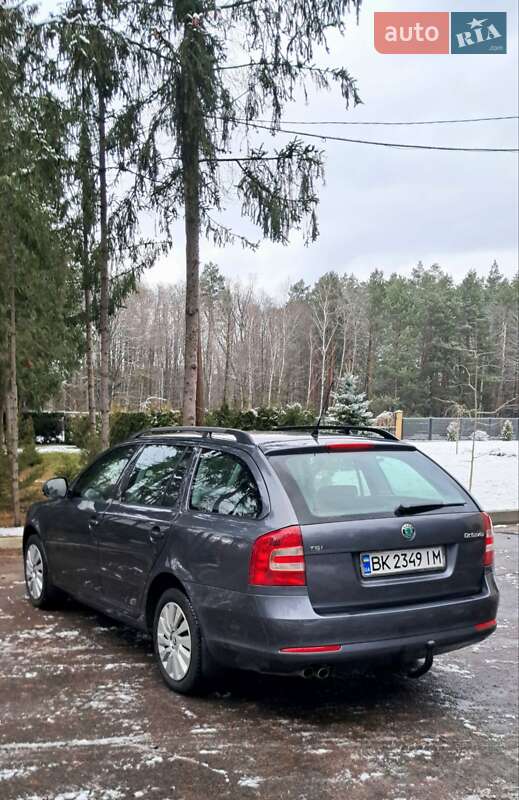 Универсал Skoda Octavia 2010 в Ровно