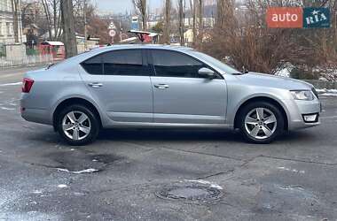 Лифтбек Skoda Octavia 2016 в Киеве