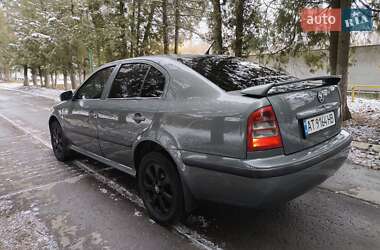 Лифтбек Skoda Octavia 2003 в Надворной