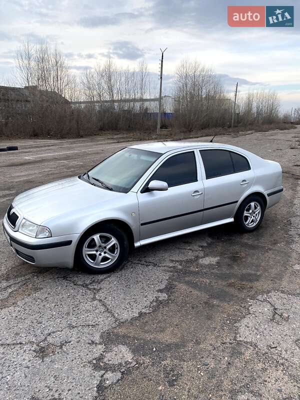 Ліфтбек Skoda Octavia 2005 в Нових Санжарах