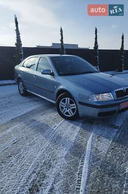 Ліфтбек Skoda Octavia 2002 в Тернополі