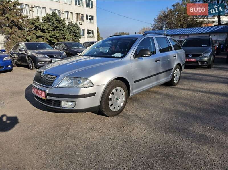 Універсал Skoda Octavia 2012 в Кам'янському