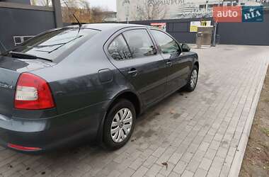 Ліфтбек Skoda Octavia 2010 в Миргороді