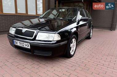 Ліфтбек Skoda Octavia 2004 в Рівному