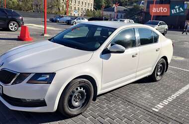 Лифтбек Skoda Octavia 2017 в Киеве