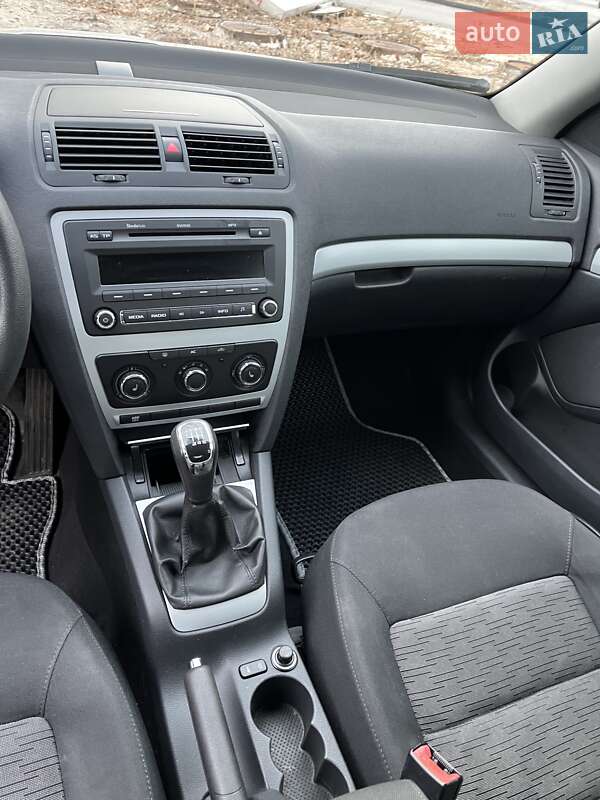 Лифтбек Skoda Octavia 2011 в Киеве