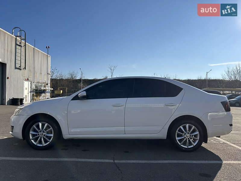 Лифтбек Skoda Octavia 2013 в Одессе