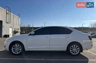 Лифтбек Skoda Octavia 2013 в 