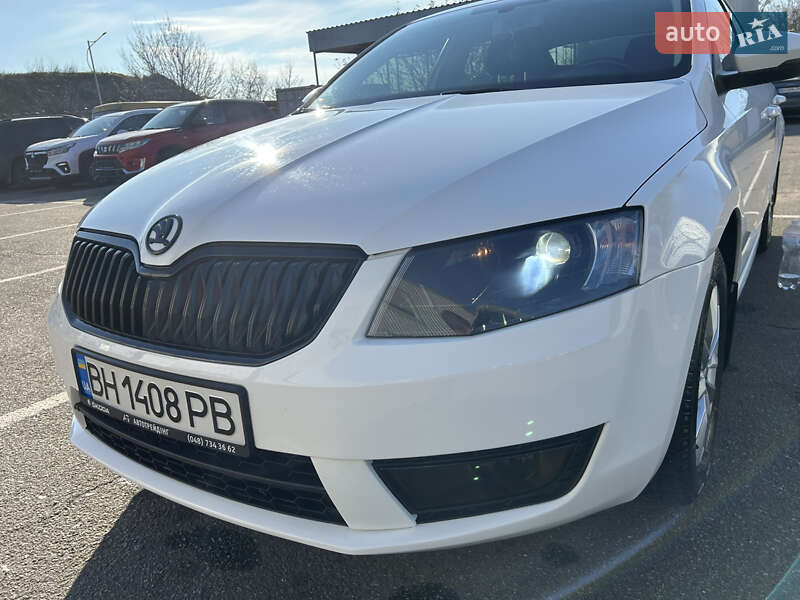 Лифтбек Skoda Octavia 2013 в Одессе