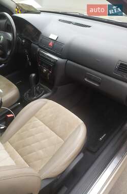 Ліфтбек Skoda Octavia 2006 в 