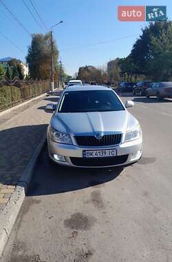 Универсал Skoda Octavia 2012 в 