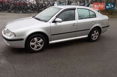 Ліфтбек Skoda Octavia 2004 в Києві