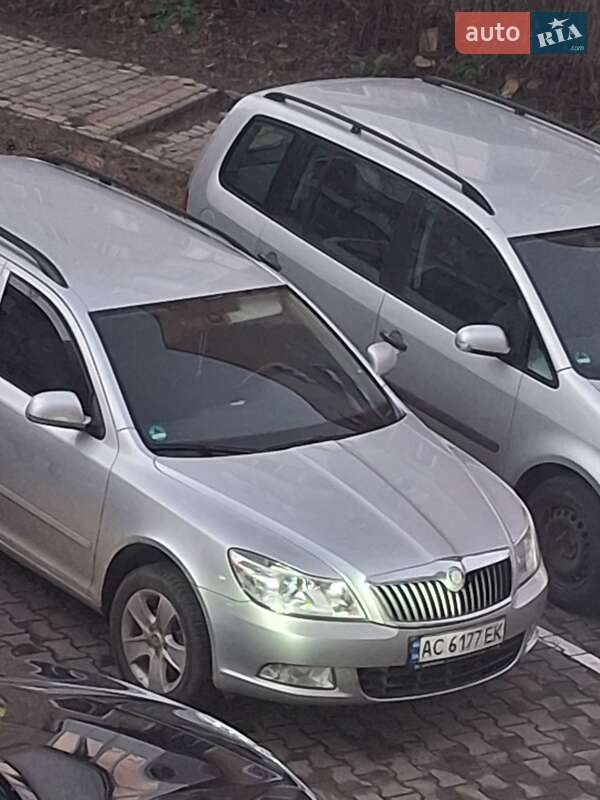 Універсал Skoda Octavia 2009 в Луцьку