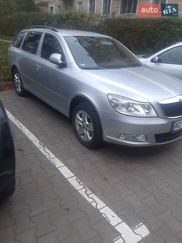 Універсал Skoda Octavia 2009 в Луцьку