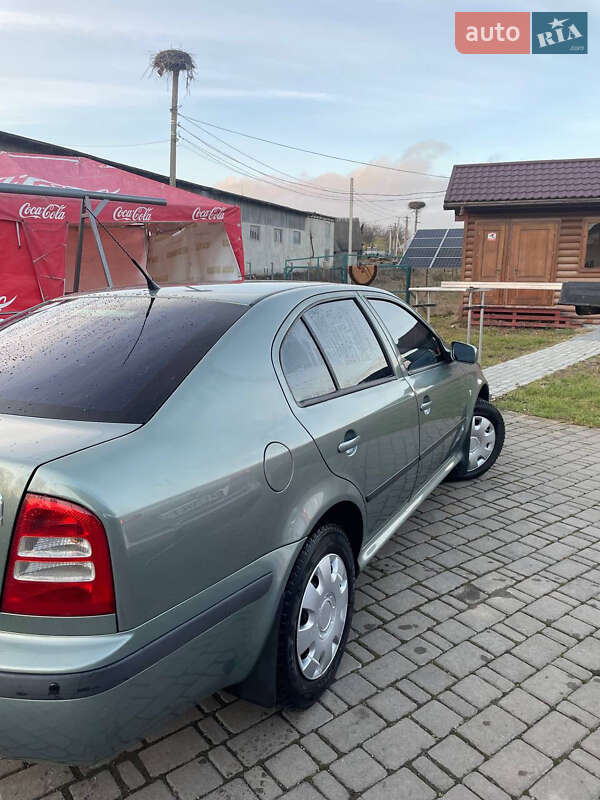 Лифтбек Skoda Octavia 2002 в Ивано-Франковске