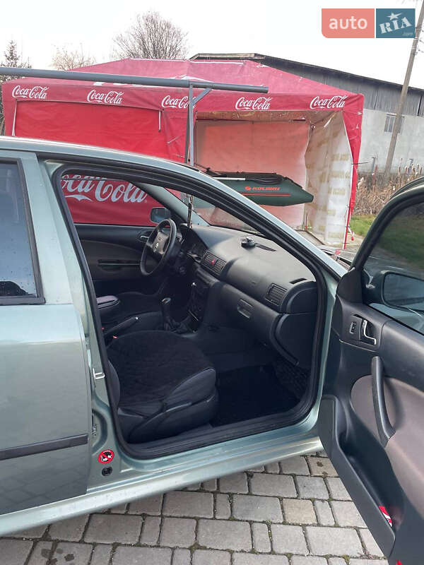 Лифтбек Skoda Octavia 2002 в Ивано-Франковске