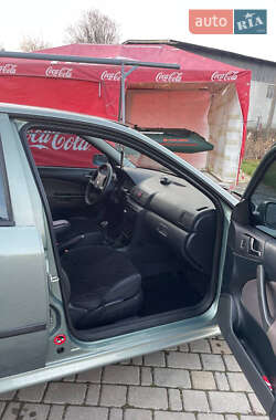 Лифтбек Skoda Octavia 2002 в 