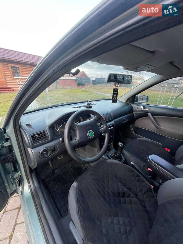Лифтбек Skoda Octavia 2002 в Ивано-Франковске
