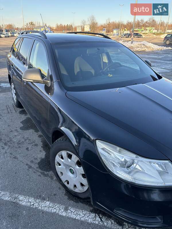 Универсал Skoda Octavia 2010 в Львове