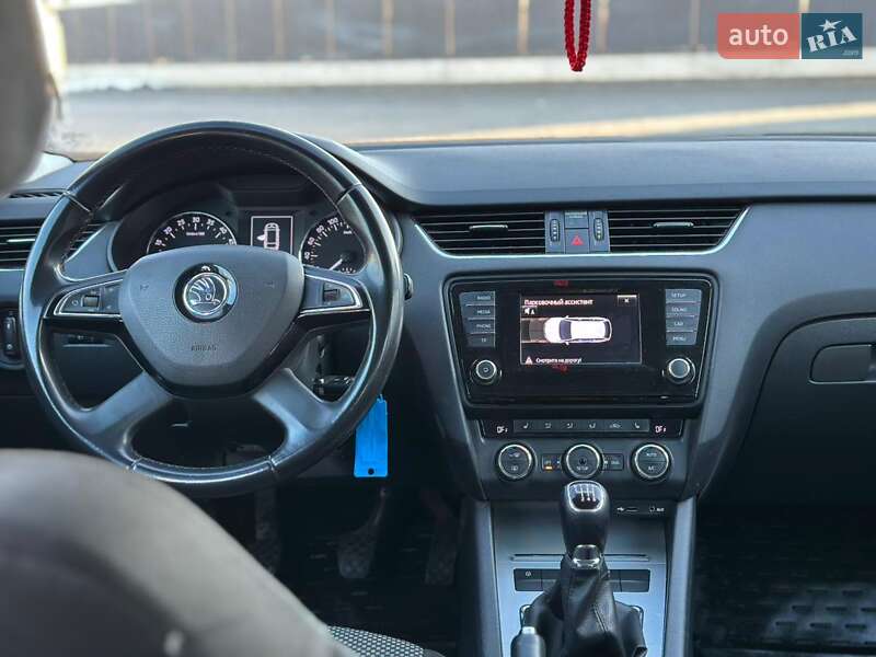 Универсал Skoda Octavia 2014 в Луцке