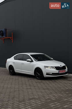 Ліфтбек Skoda Octavia 2020 в Мукачевому