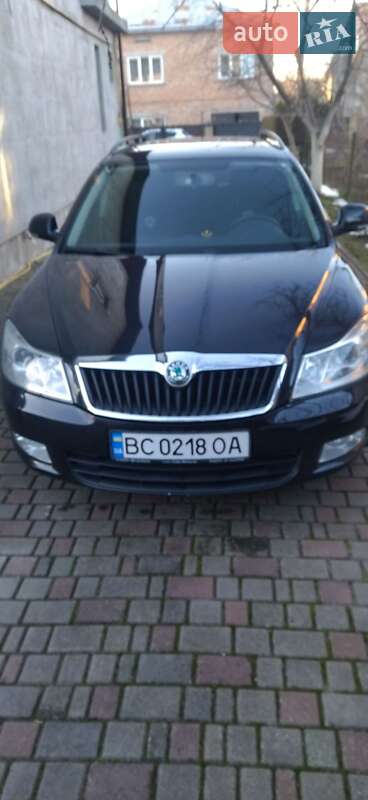 Универсал Skoda Octavia 2012 в Каменке-Бугской