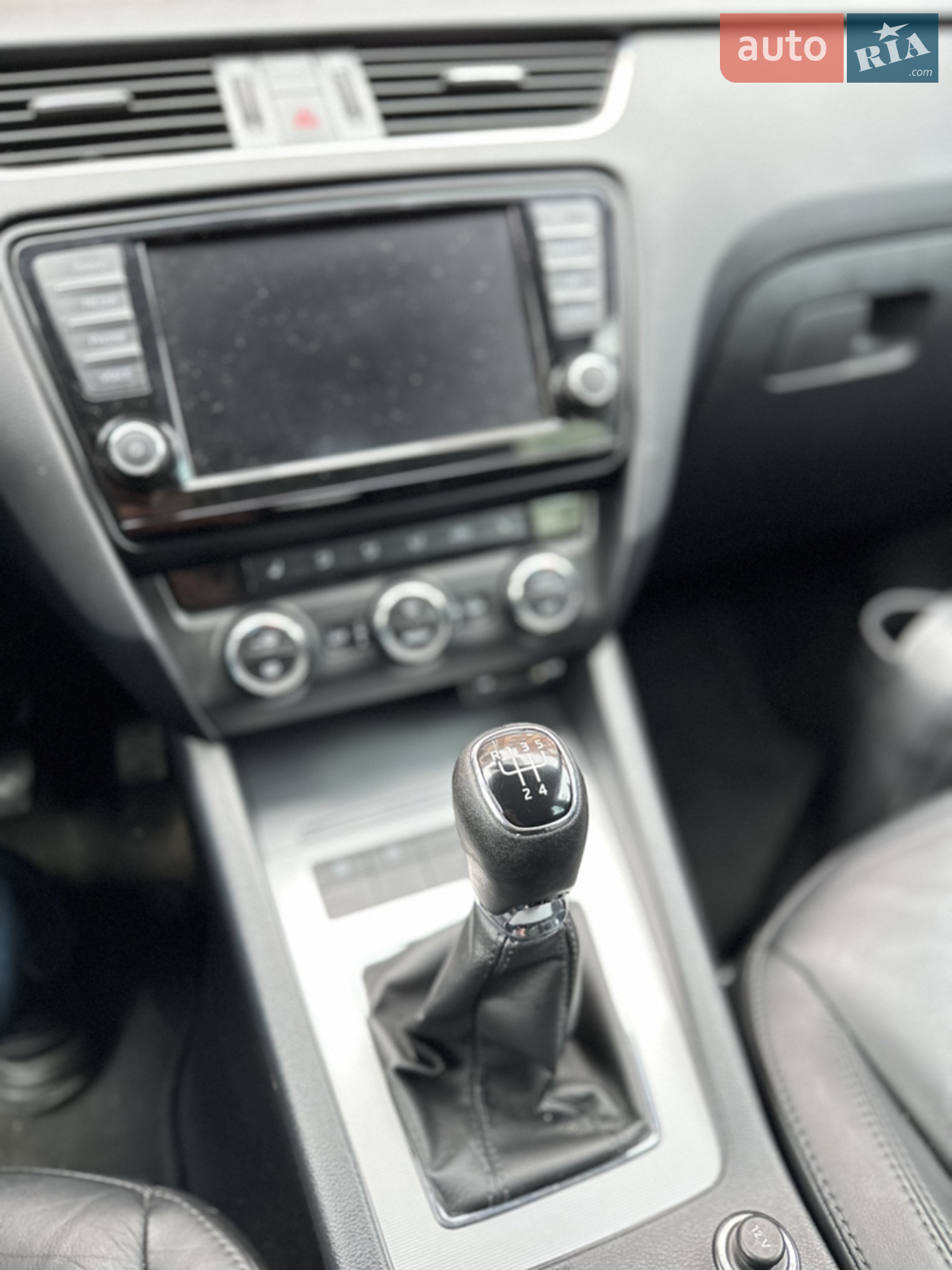 2016 Skoda Octavia - мініатюра 11