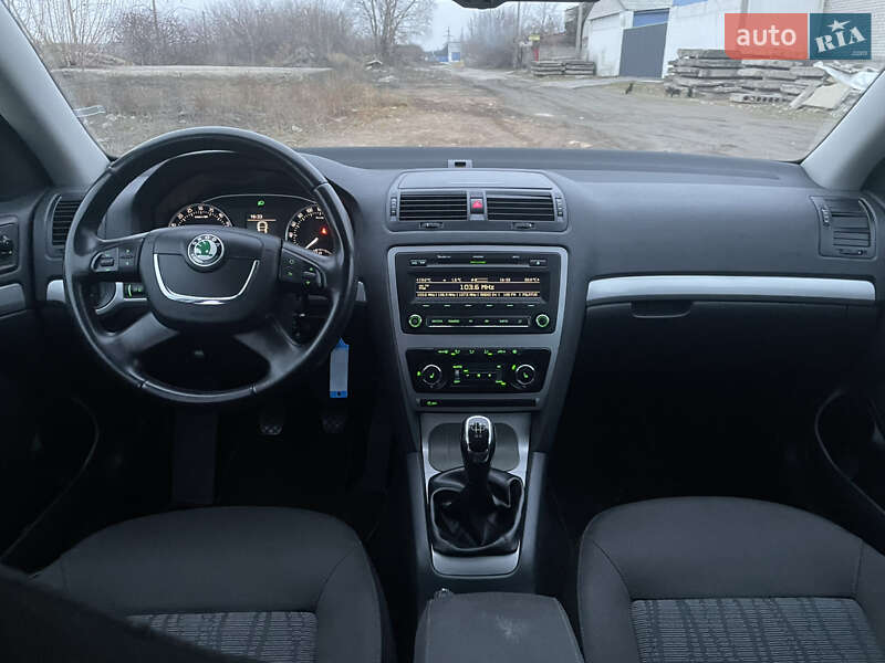 Універсал Skoda Octavia 2010 в Вознесенську