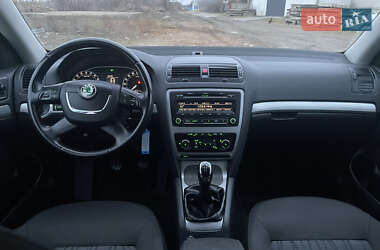 Универсал Skoda Octavia 2010 в 