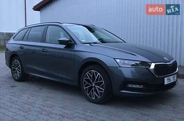 Универсал Skoda Octavia 2021 в Львове