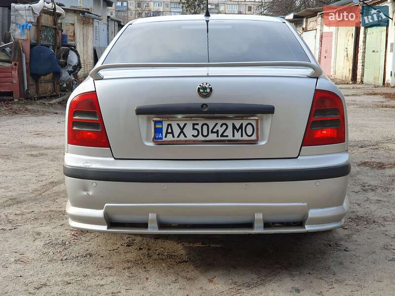 Лифтбек Skoda Octavia 2006 в Харькове