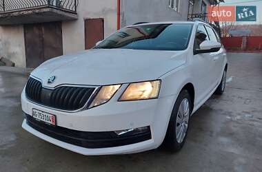 Универсал Skoda Octavia 2020 в Тернополе