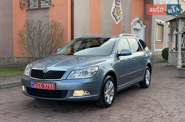 Универсал Skoda Octavia 2012 в Стрые