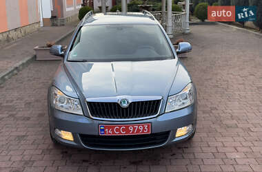 Универсал Skoda Octavia 2012 в Стрые