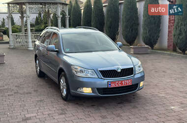 Универсал Skoda Octavia 2012 в Стрые