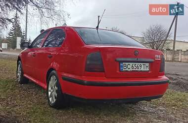 Ліфтбек Skoda Octavia 1998 в Золочеві