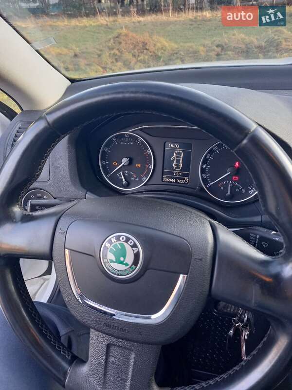 Лифтбек Skoda Octavia 2011 в Самборе