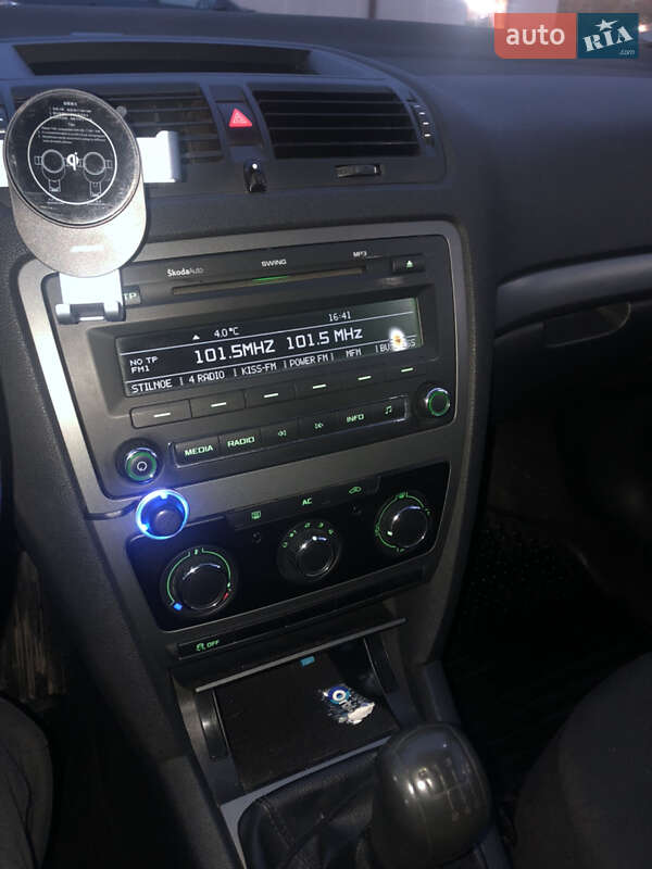 Лифтбек Skoda Octavia 2010 в Днепре