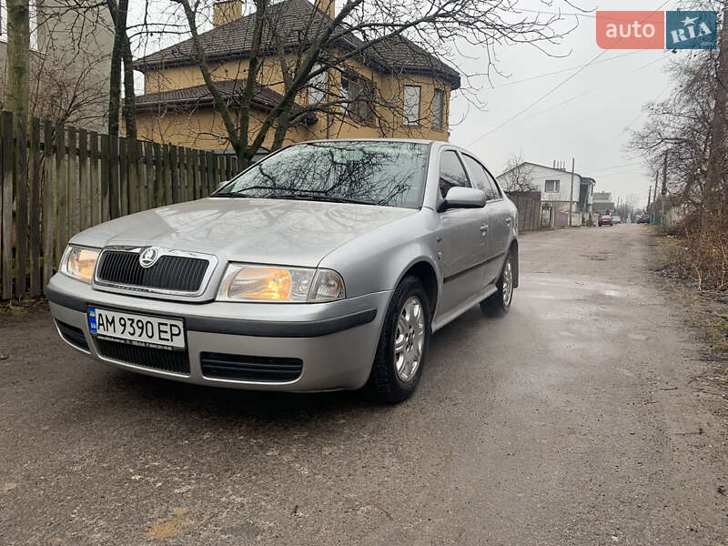 Ліфтбек Skoda Octavia 2004 в Житомирі