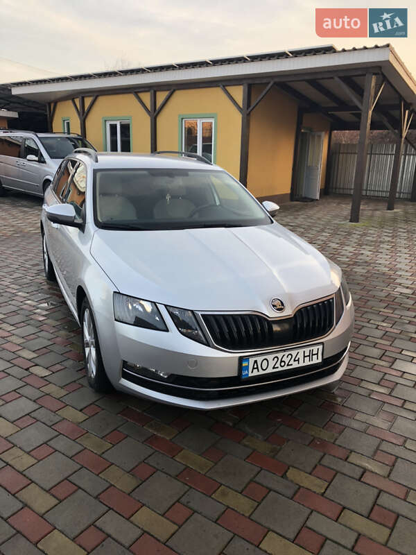Универсал Skoda Octavia 2017 в Ужгороде