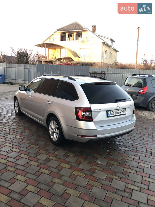 Универсал Skoda Octavia 2017 в Ужгороде