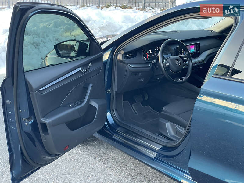 Лифтбек Skoda Octavia 2021 в Ирпене