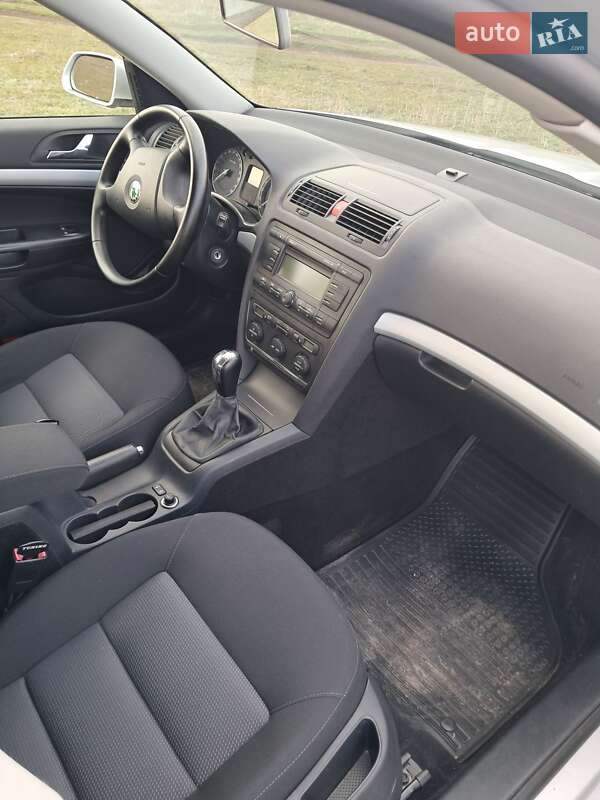 Универсал Skoda Octavia 2008 в Березнеговатом фото 3 Универсал Skoda Octavia 2008 в Березнеговатом