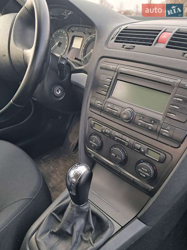 Универсал Skoda Octavia 2008 в Березнеговатом фото 7 Универсал Skoda Octavia 2008 в Березнеговатом