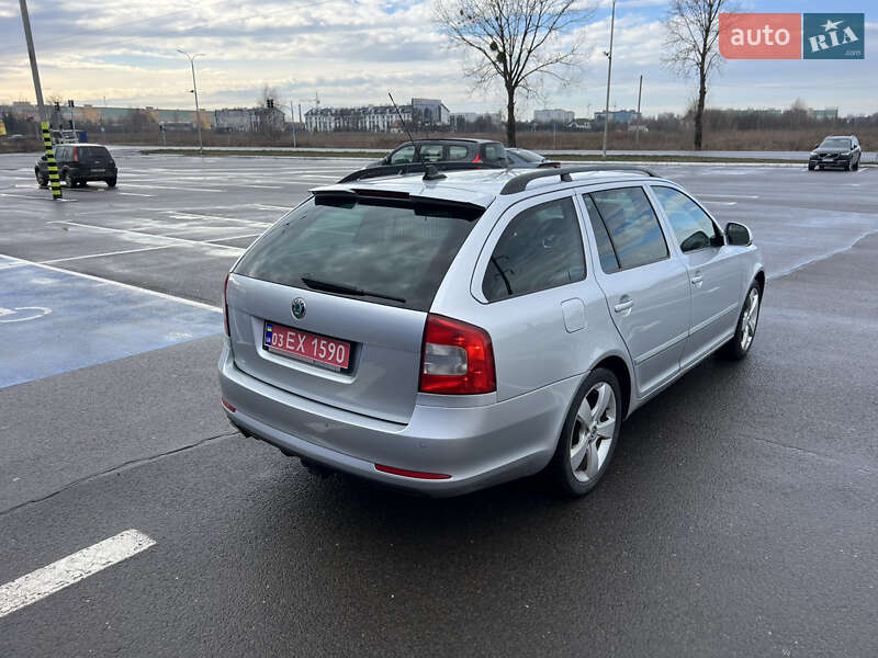 Універсал Skoda Octavia 2010 в Луцьку