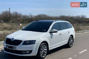 Універсал Skoda Octavia 2014 в Херсоні