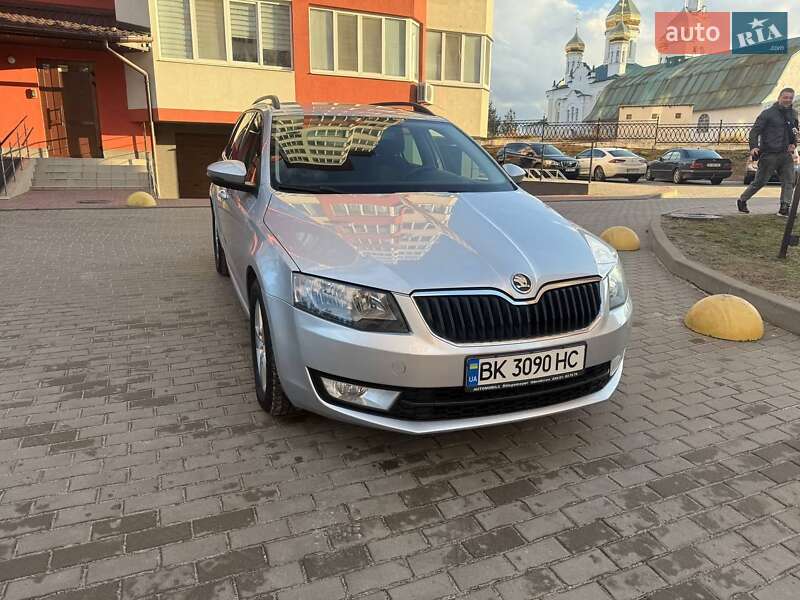 Универсал Skoda Octavia 2013 в Вараше фото 5 Универсал Skoda Octavia 2013 в Вараше